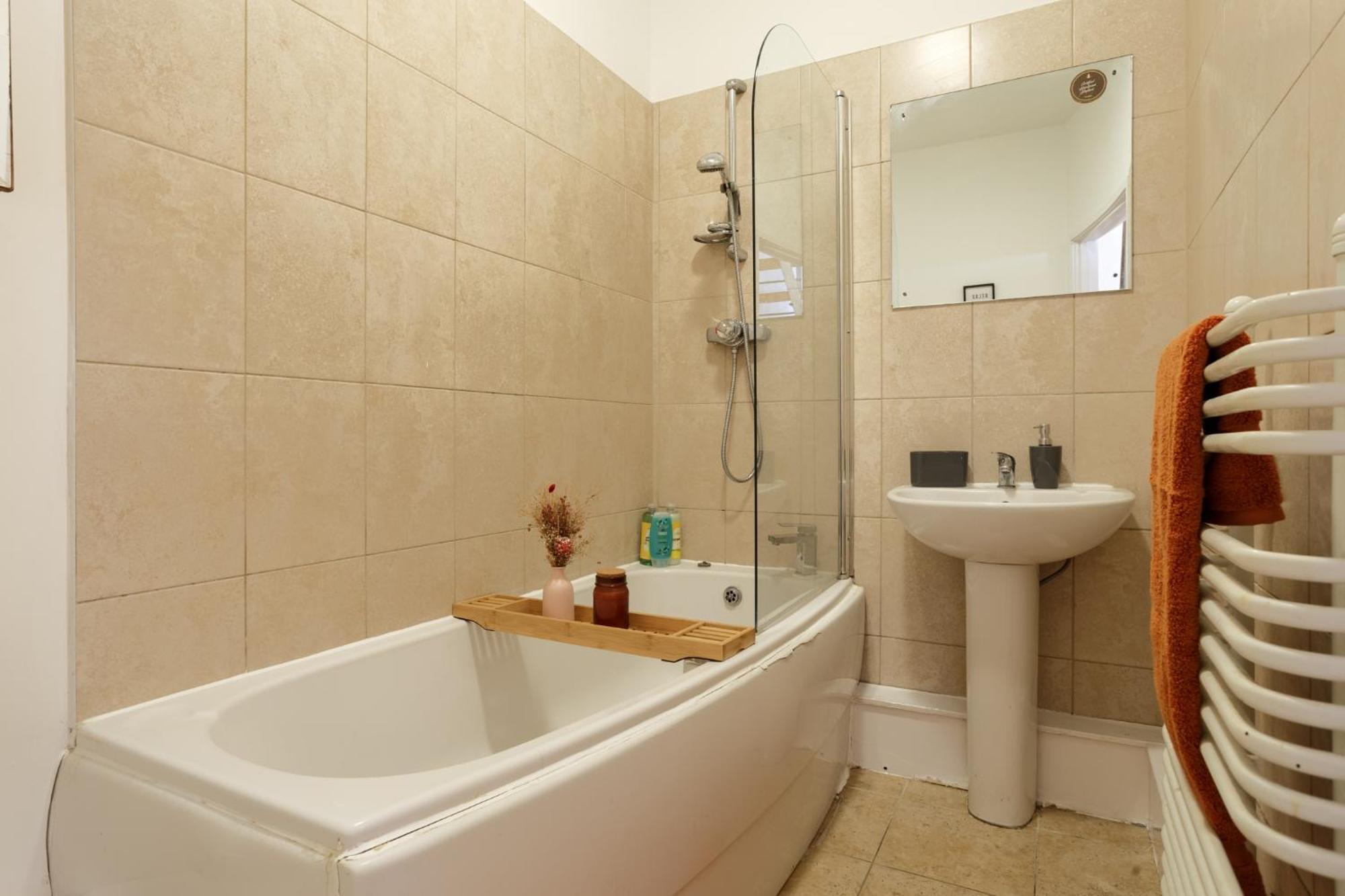 Cozy Downtown Loft In Bradford Lejlighed Bradford  Eksteriør billede